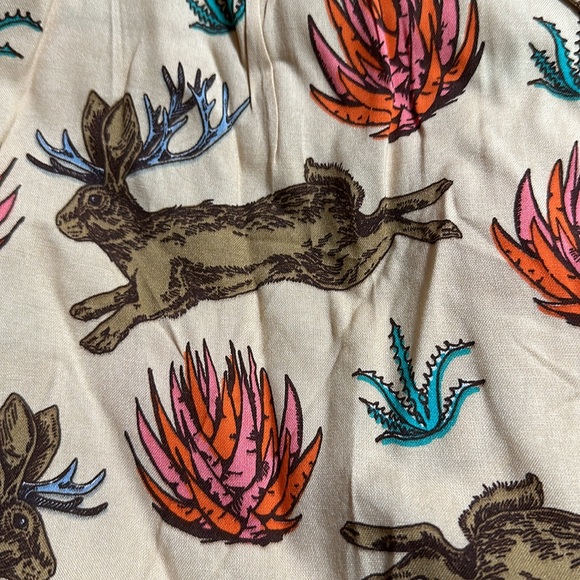 Jactus Button Down Top - Picture 3 of 4